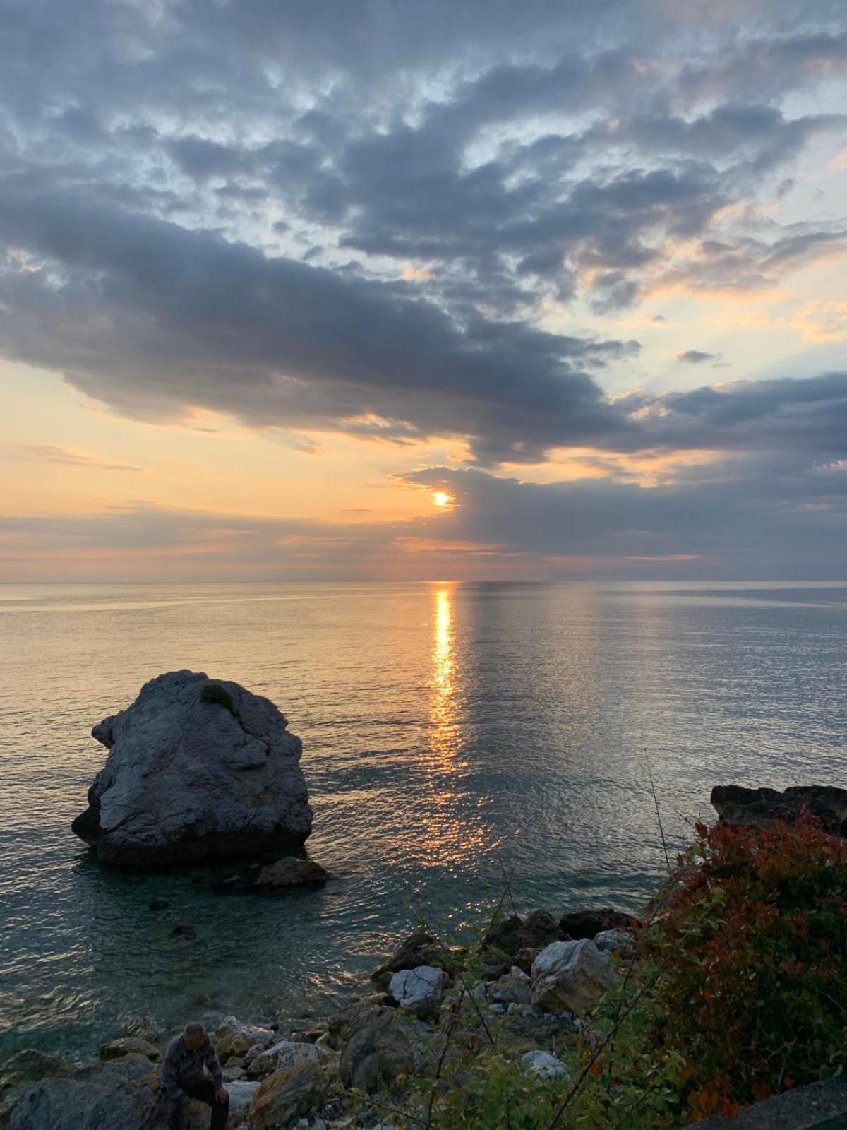 Anesis Hotel Platamonas Bagian luar foto