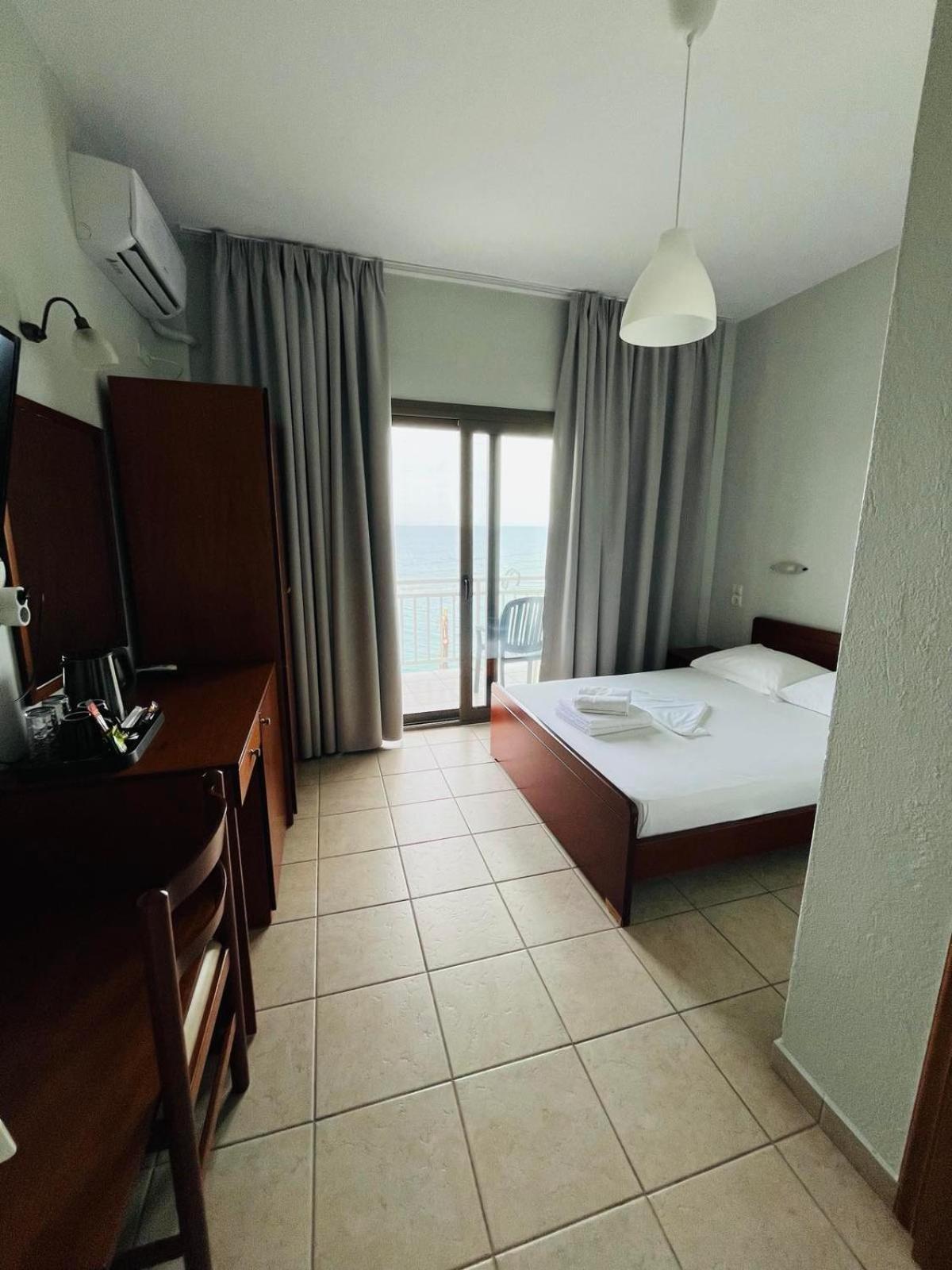 Anesis Hotel Platamonas Ruang foto